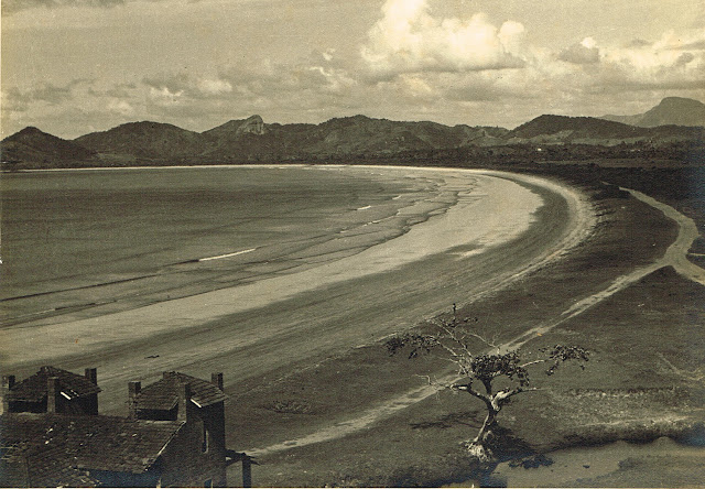 Praia de Camburi, circa 1940. Acervo Arquivo Público do Espírito Santo. 