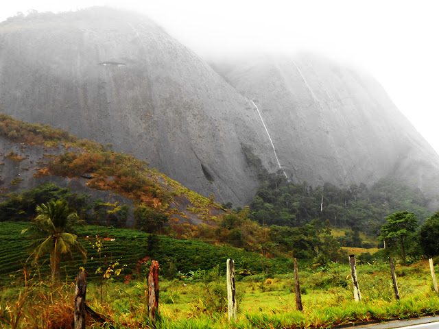 Cachoeira pluvial. Foto Gilson Soares, 2014.